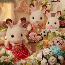 Load image into Gallery viewer, Calico Critters - Chocolate Rabbit Family